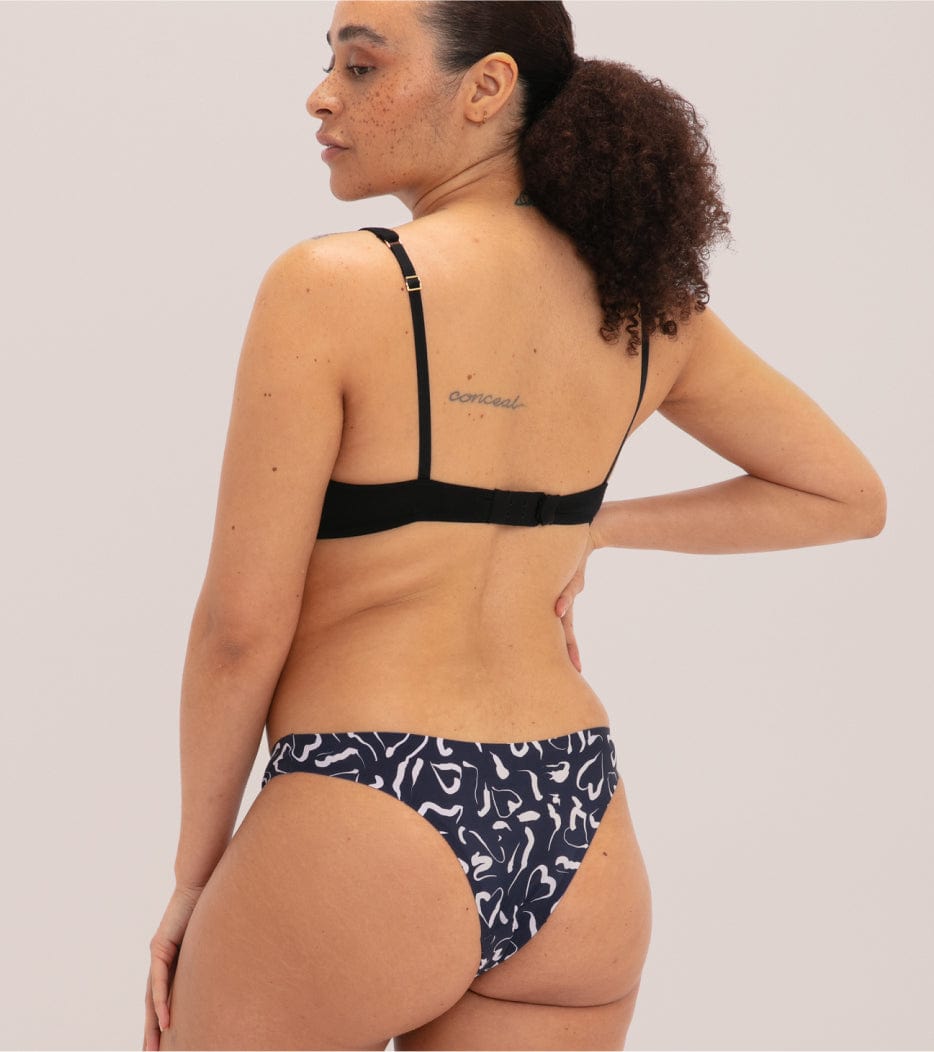 Invisible Brazilian - Gerecycled nylon - Abstract roze